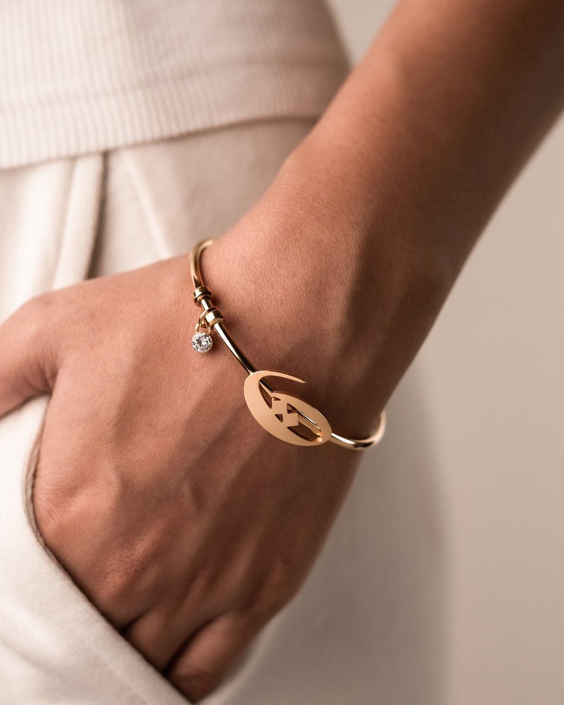 Arabic Initial Bracelet ت